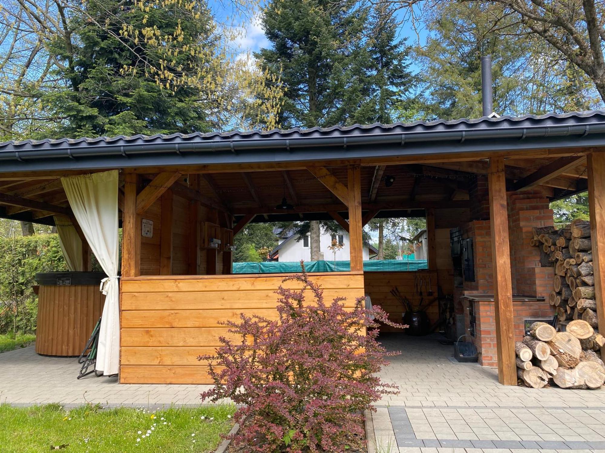 Apartamenty Fredry Леско Экстерьер фото