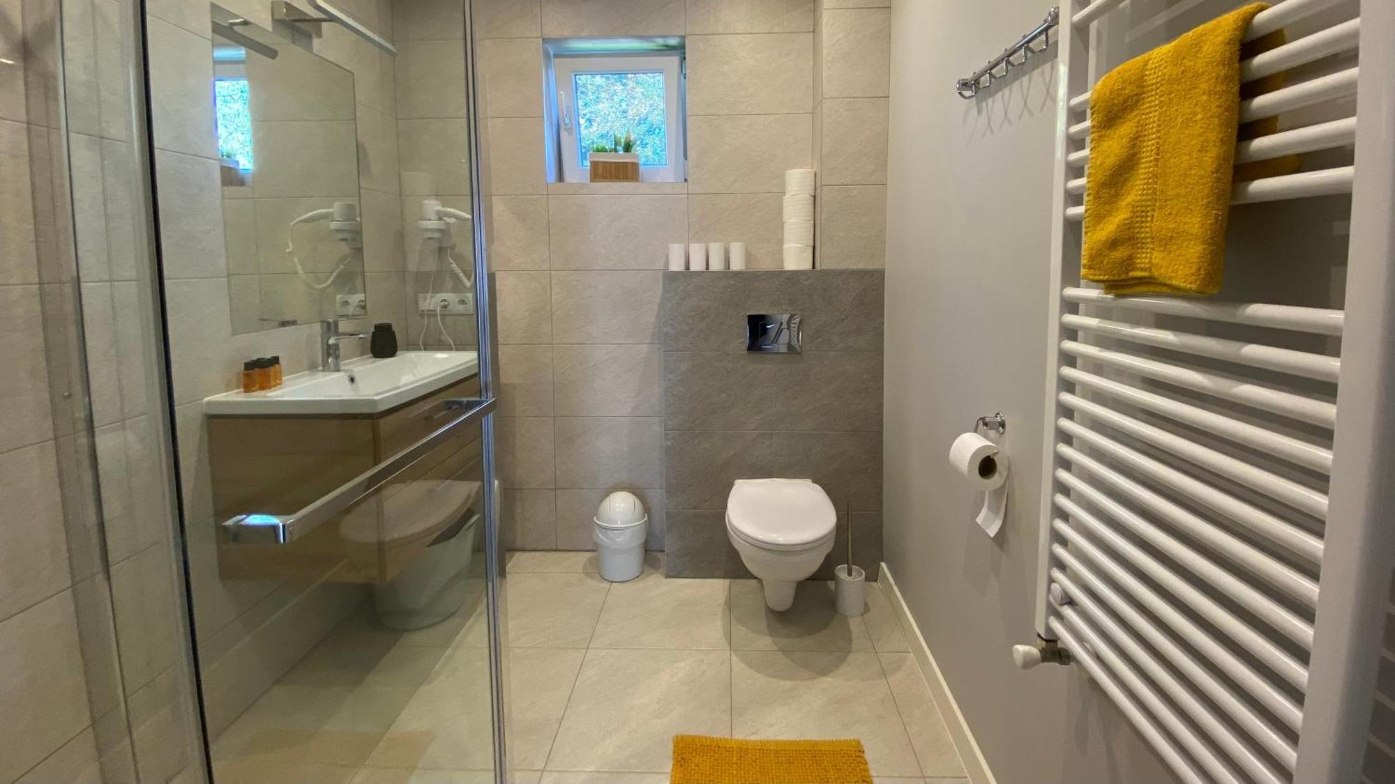 Apartamenty Fredry Леско Экстерьер фото