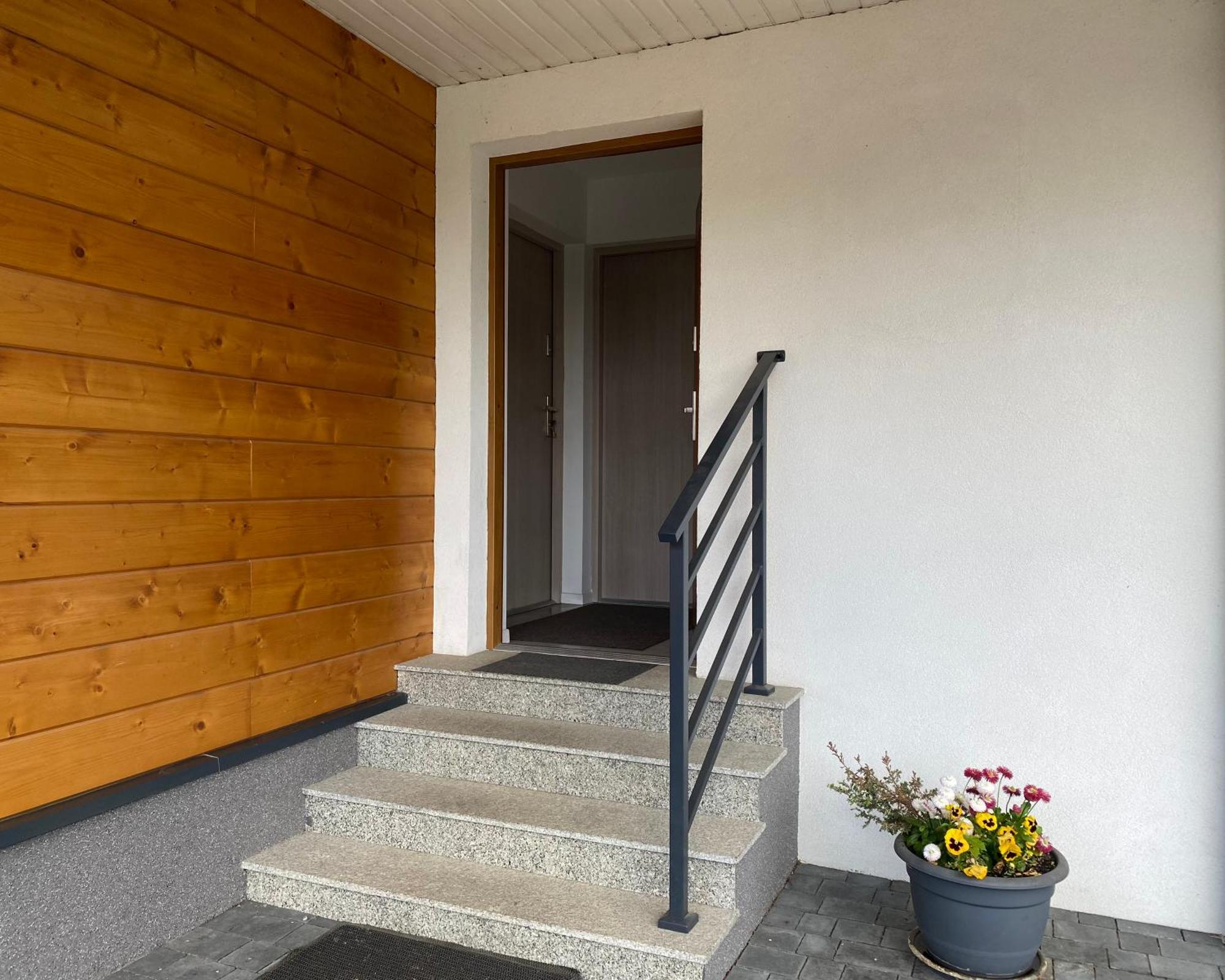 Apartamenty Fredry Леско Экстерьер фото